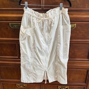 Free People front zip cargo skirt